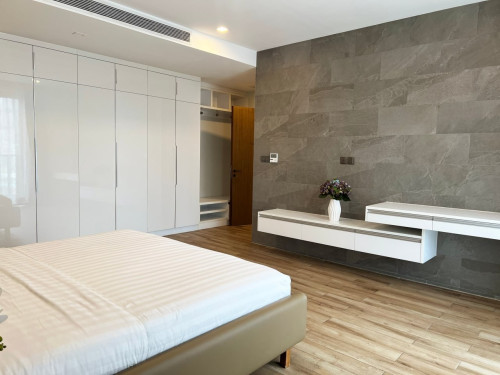 2 bed Apartment for Rent in BKK 1