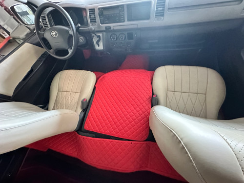 2013 Toyota Hiace