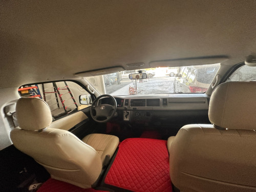 2013 Toyota Hiace