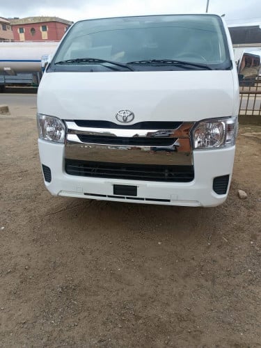 2013 Toyota Hiace