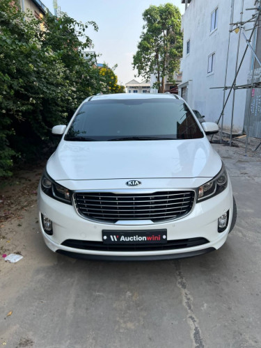 តម្លៃសាង​ 2015​ Kia Carnival 2.2 Turbo Diesel 11កៅអី​ ក្រដាស​ពន្ធ​