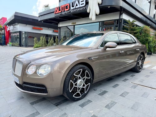 Bentley Flying Spur Full ដំបូលផ្កាយ ប្រើសាំង ម្ចាស់ទី១គត់
