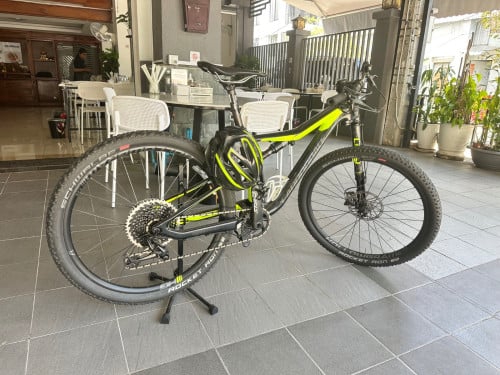 Canondale កាបោនលេខ១ លក់តម្លៃពិសេស 2000$