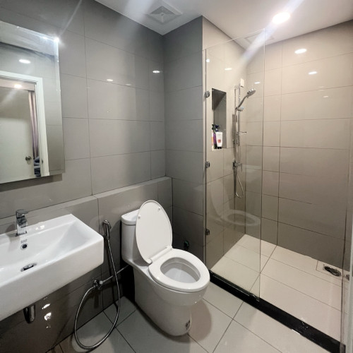 Chip Mong Land Condo For Sale (Income Rental 3x0$))