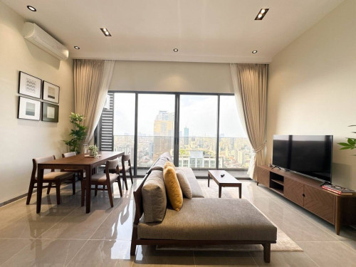 Condo 3 bedroom For Rent In Bkk1 !