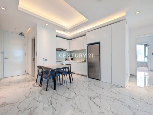 For Sale: Brand New Corner 2bedrooms at J-Tower 2