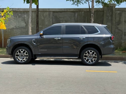 Ford Everest 2024
