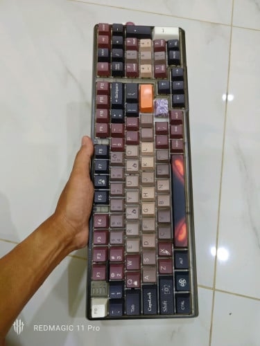 Gaming keyboard មួយទឹកស្អាតៗ តម្លៃធូរៗ
