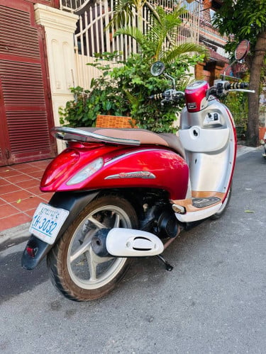 HONDA SCOOPY 770$ , 110cc , 2016  , Japan have lD card