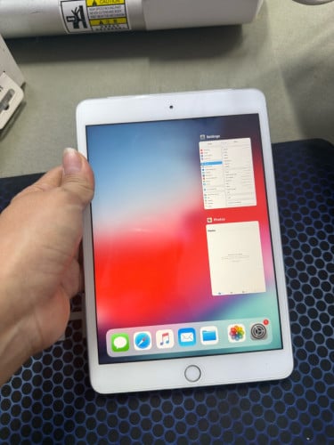 iPad mini  64GB sim