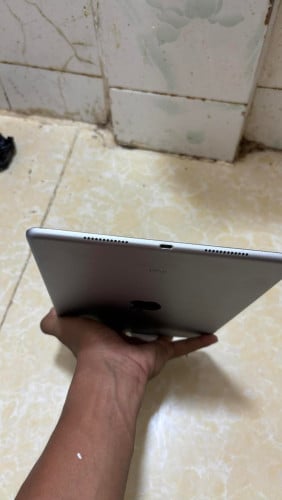 Ipad pro 6.7 . 98% 90$ 32GB