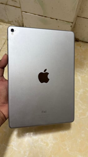 Ipad pro 6.7 . 98% 90$ 32GB