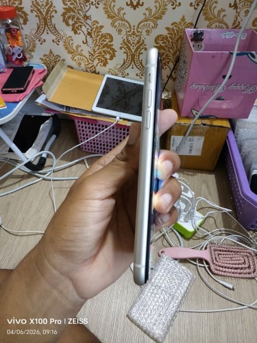 IPhone 11 256GB អេហ្សុីនតួស្អាត98%