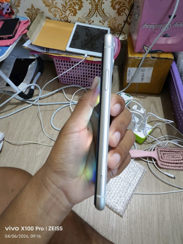 IPhone 11 256GB អេហ្សុីនតួស្អាត98%