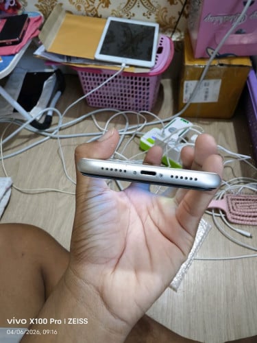 IPhone 11 256GB អេហ្សុីនតួស្អាត98%