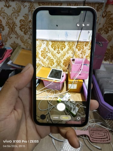 IPhone 11 256GB អេហ្សុីនតួស្អាត98%