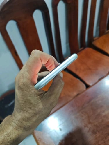 iPhone 11 64G អេក្រង់Gx ស្កេន(វៃដូរបាន)👉$130