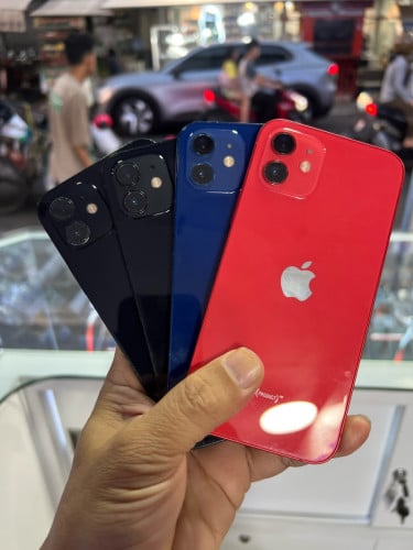 iPhone 12