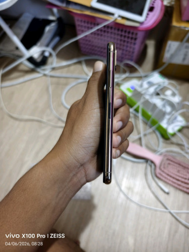 IPhone Xs 64GB អត់ជាប់Icloud តួស្អាត97%