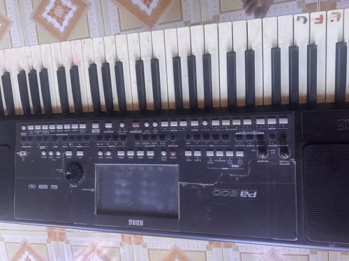 Korg pa 600