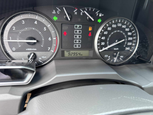 Land Cruiser GXR V6 Full Option ឆ្នាំ2013 ម្ចាស់ដើម សោ2គ្រាប់