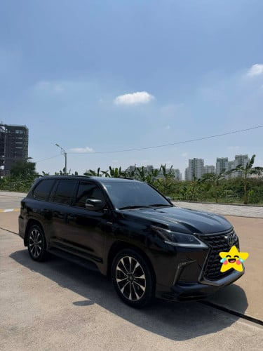 Lexus Lx570 Kuro Black edition 2021