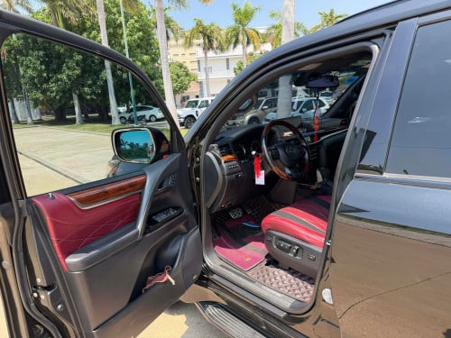 Lexus Lx570 Kuro Black edition 2021