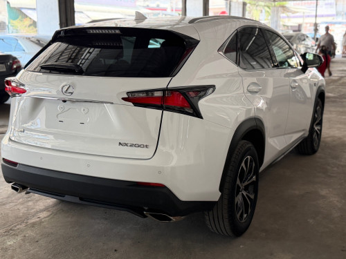 Lexus Nx200t F-Sport Button5 ក្នុង 🍒 ១១មុឺនMiles ឡានកាលី