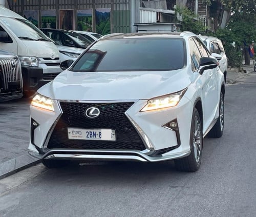 Lexus RX200T ឆ្នាំ2016 F-sport ប៊ូតុង5 គុជ3 ម្ចាស់ដើម ទឹកថ្នាំហ្ស៊ីន1ជុំ