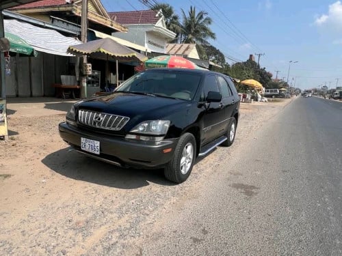 Lexus rx300 ឆ្នាំ 2000 ប៉ុង1