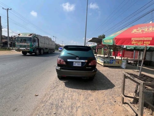 Lexus rx300 ឆ្នាំ 2000 ប៉ុង1