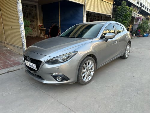 Mazda 3 (015) full options