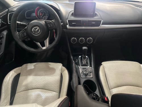 Mazda 3(015) full options ឡានជុះបង្រៀនរាល់ងៃ