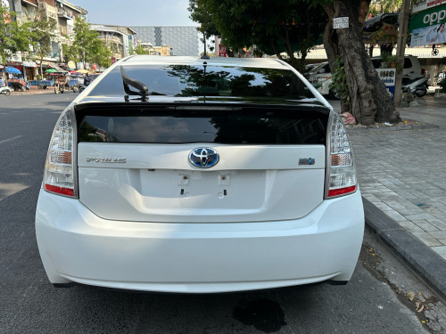 Prius 010 option 3 JBL ឡានមូលអត់បុកអត់ប៉ះសុីនមួយជុំ