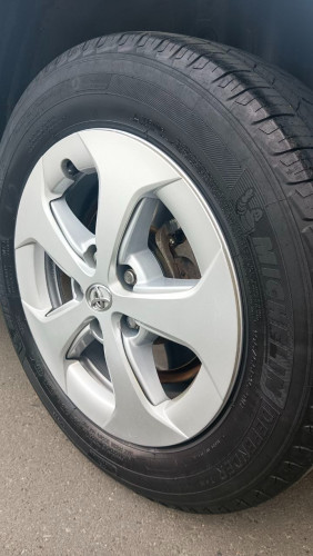 Prius 2010 upgraded full option 2012​ (ម្ចាស់ដើម ជិះផ្ទាល់)