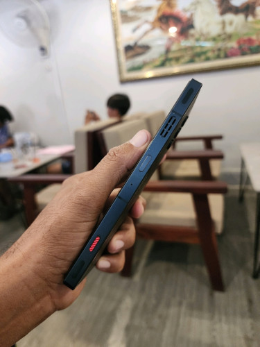 Redmagic 8pro 12g/256g Global(វៃដូរបាន)👉$295