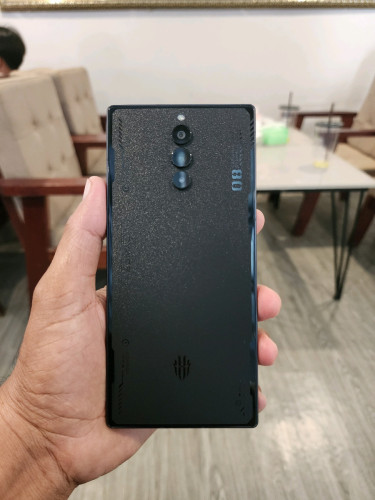 Redmagic 8pro 12g/256g Global(វៃដូរបាន)👉$295