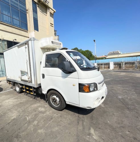 Refrigerated Transport Vehicle