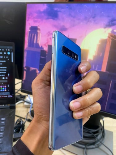 Samsung Galaxy S10, Ram8GB HD512GB Phone Condition 97% ម៉ាសុនសានុំ