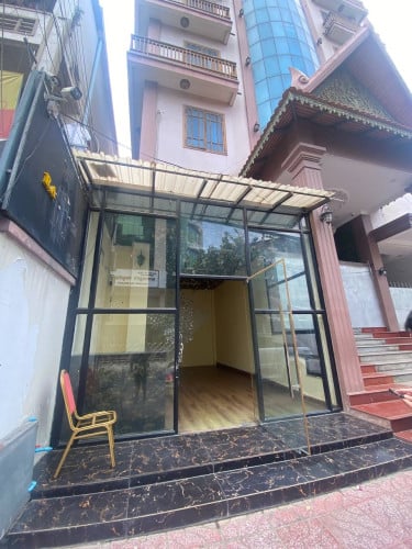 Space for Rent in 7 Makara, Good for Cafe Shop