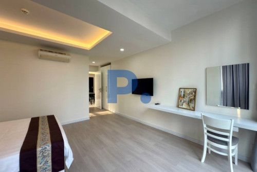 Spacious 2 Bedrooms Apartment for RENT in BKK1 with Gym and Pool