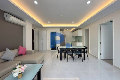 Spacious 2 Bedrooms Apartment for RENT in BKK1 with Gym and Pool