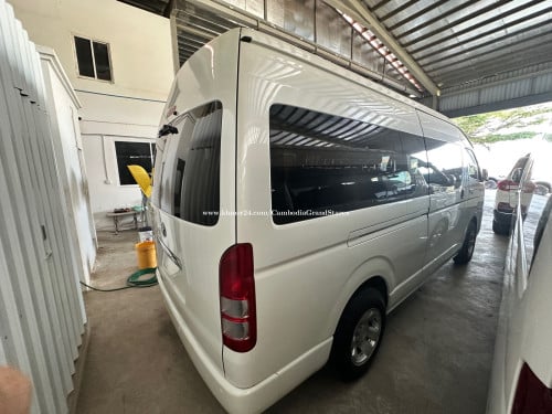 Toyota 2013 Hiace