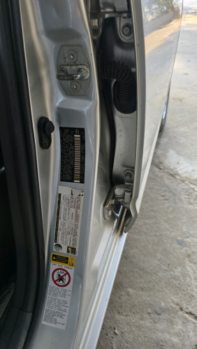 Toyota Prius 2004 Full option ឡានស្អាតខ្ចី ម៉ាសុីនប្រអប់លេខ អាគុយ ABS នៅអែម