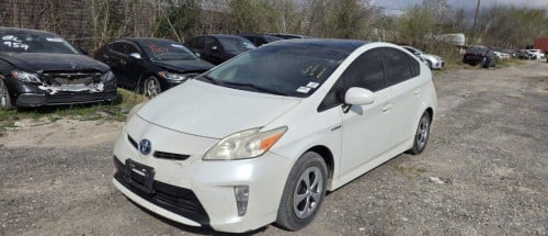 Toyota Prius 2012 Option 3 សូឡា ឃ្មុំ​ហ្ស៊ីន (កប៉ាល់អែមច្រាំង​កំពង់សោម 05.06.2026)