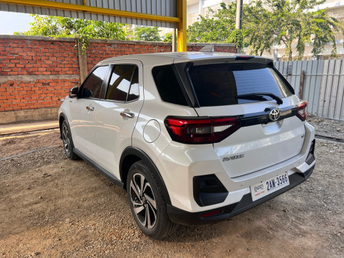 Toyota RAIZ 022Siem Reap (ម្ចាស់ដើមទី1ទិញខ្លាញ់គោសោរ2គ្រាប់)