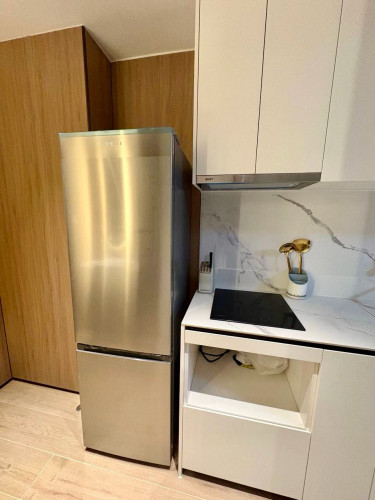 Vue Aston for rent