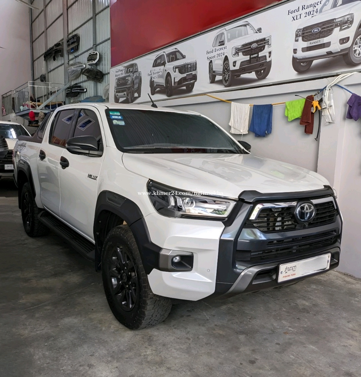 Hilux Reno Rally 2023 Toyota Hilux Revo Rally ធានាទឹកថ្នាំនៅស្រុិន១០០ ...