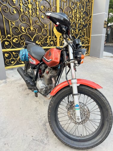 ម៉ូតូ
