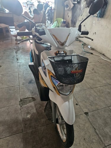 លក់ម៉ូតូ